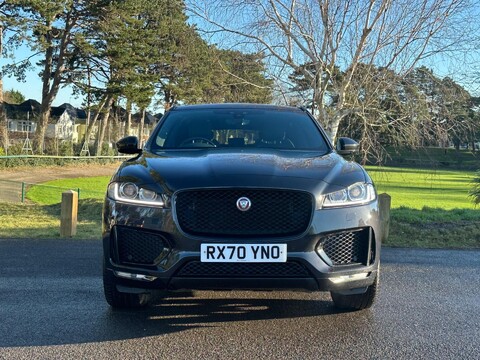 Jaguar F-Pace CHEQUERED FLAG AWD 2