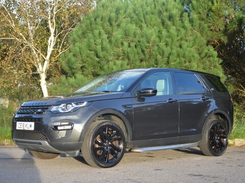 Land Rover Discovery Sport TD4 HSE BLACK 3