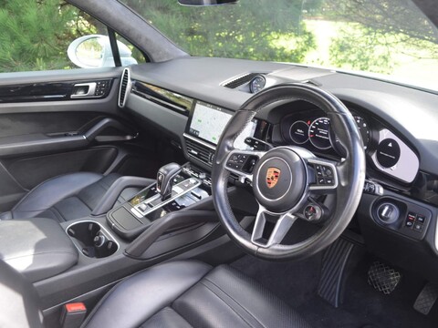 Porsche Cayenne V6 TIPTRONIC 6