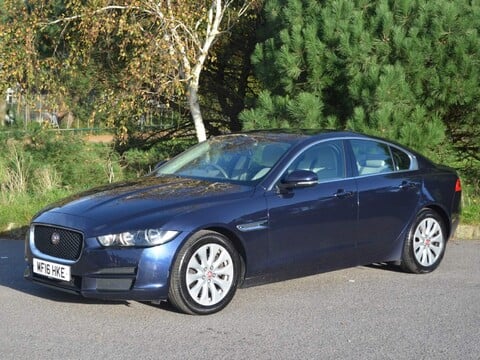 Jaguar XE 2.0d Prestige Auto Euro 6 (s/s) 4dr 25