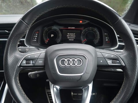 Audi Q7 TDI QUATTRO S LINE BLACK EDITION MHEV 27