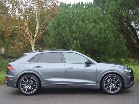 Audi Q8 TDI QUATTRO S LINE VORSPRUNG MHEV 9