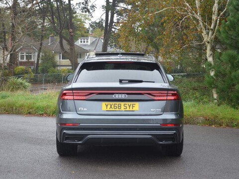 Audi Q8 TDI QUATTRO S LINE VORSPRUNG MHEV 23