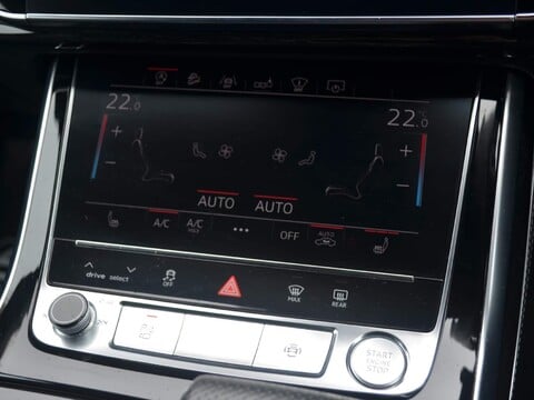 Audi Q8 TDI QUATTRO S LINE VORSPRUNG MHEV 30