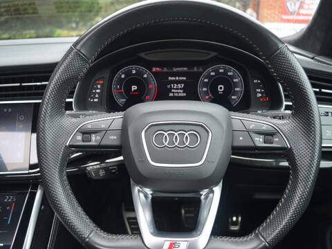 Audi Q8 TDI QUATTRO S LINE VORSPRUNG MHEV 11