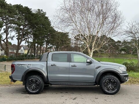 Ford Ranger RAPTOR ECOBLUE 11