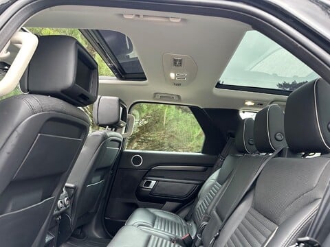 Land Rover Discovery TD6 HSE LUXURY 34