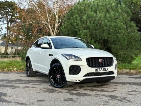 Jaguar E-Pace R-DYNAMIC SE 25