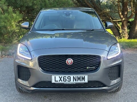 Jaguar E-Pace CHEQUERED FLAG 2