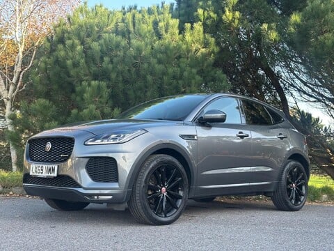 Jaguar E-Pace CHEQUERED FLAG 3