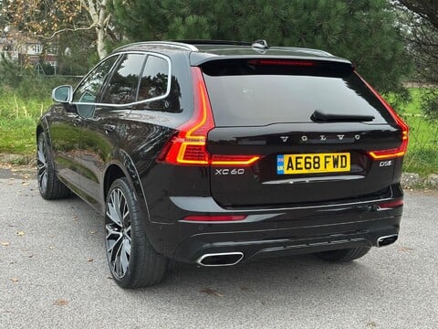 Volvo XC60 D5 POWERPULSE R-DESIGN PRO AWD 30