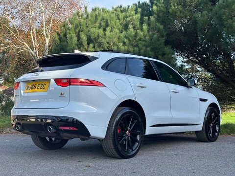 Jaguar F-Pace V6 S AWD 5