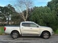 Nissan Navara DCI TEKNA 4X4 SHR DCB 11