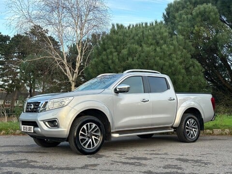 Nissan Navara DCI TEKNA 4X4 SHR DCB 3