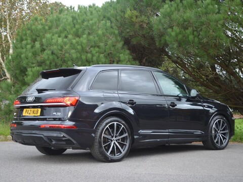 Audi Q7 TDI QUATTRO S LINE BLACK EDITION MHEV 9