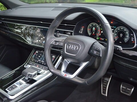 Audi Q7 TDI QUATTRO S LINE BLACK EDITION MHEV 5