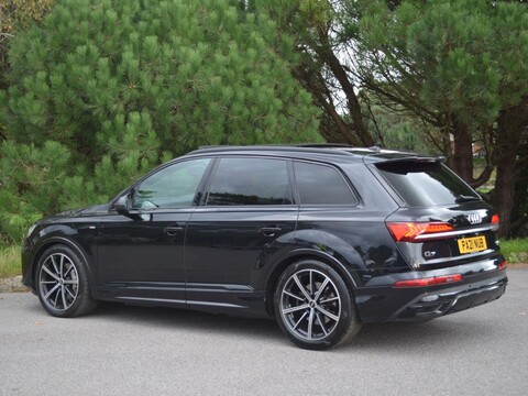 Audi Q7 TDI QUATTRO S LINE BLACK EDITION MHEV 7