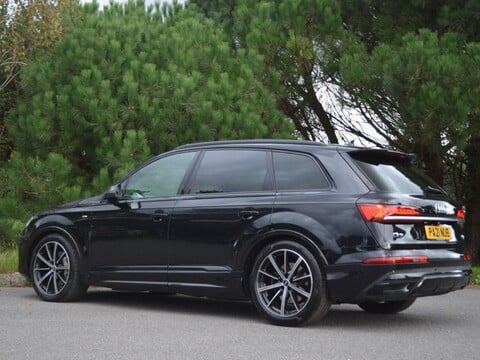 Audi Q7 TDI QUATTRO S LINE BLACK EDITION MHEV 41