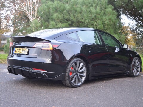 Tesla Model 3 PERFORMANCE AWD 29