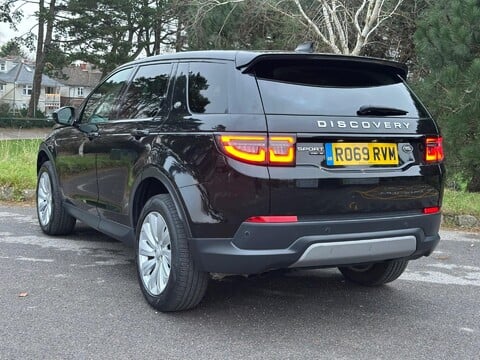 Land Rover Discovery Sport SE MHEV 24