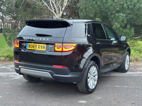 Land Rover Discovery Sport SE MHEV 32