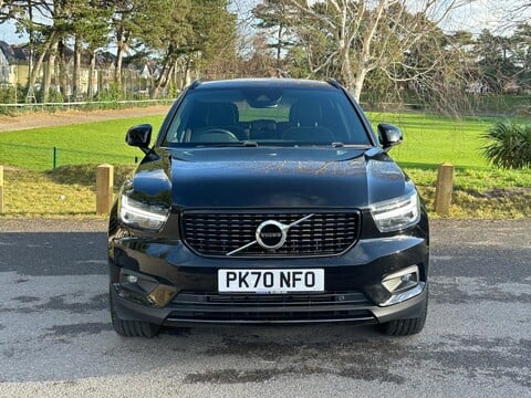 Volvo XC40 T3 R-DESIGN PRO 2