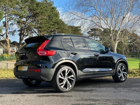 Volvo XC40 T3 R-DESIGN PRO 9