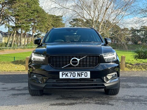 Volvo XC40 T3 R-DESIGN PRO 27