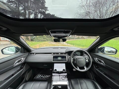 Land Rover Range Rover Velar R-DYNAMIC HSE 40