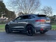 Jaguar F-Pace R-SPORT AWD 9