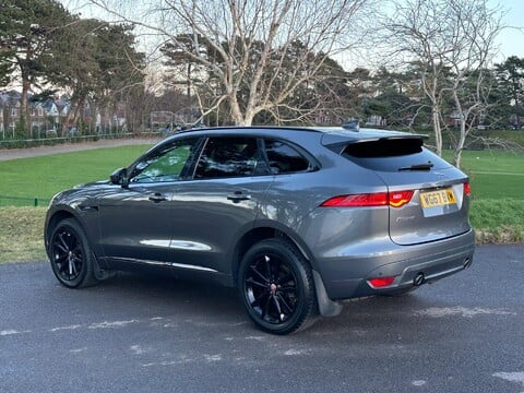 Jaguar F-Pace R-SPORT AWD 35