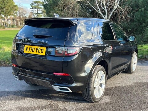 Land Rover Discovery Sport R-DYNAMIC SE 9