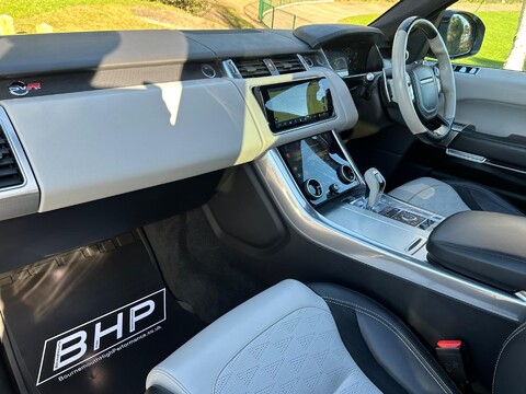 Land Rover Range Rover Sport SVR 31