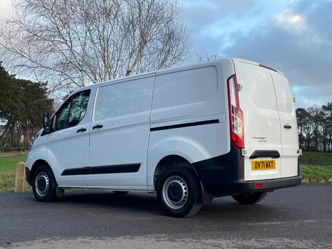 Ford Transit Custom 2.0 300 EcoBlue Leader L1 H1 Euro 6 (s/s) 5dr 2