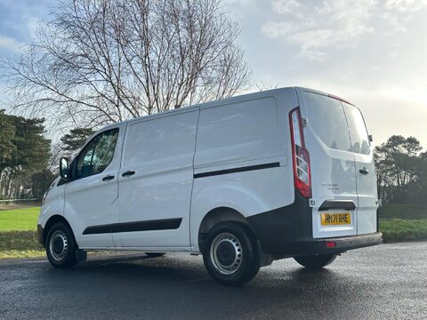 Ford Transit Custom 2.0 300 EcoBlue Leader L1 H1 Euro 6 (s/s) 5dr 7