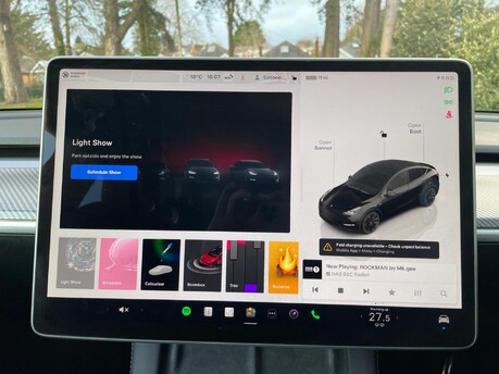 Tesla Model Y LONG RANGE AWD 