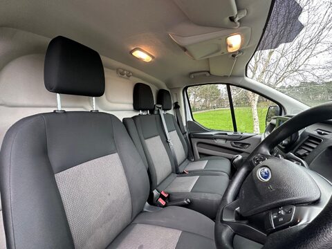 Ford Transit Custom 2.0 300 EcoBlue Leader L1 H1 Euro 6 (s/s) 5dr 15