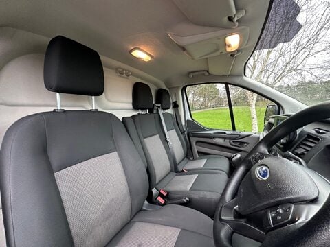 Ford Transit Custom 2.0 300 EcoBlue Leader L1 H1 Euro 6 (s/s) 5dr 16