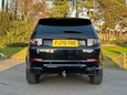 Land Rover Discovery Sport R-DYNAMIC HSE MHEV 8