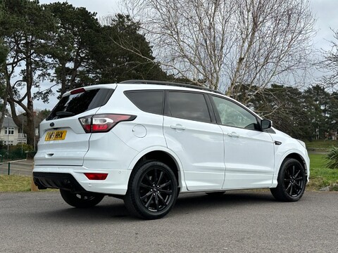 Ford Kuga ST-LINE TDCI 9