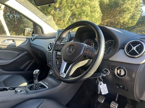 Mercedes-Benz B Class B180 BLUEEFFICIENCY SPORT 5