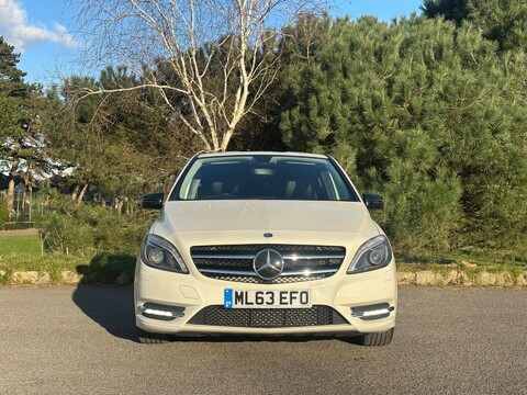 Mercedes-Benz B Class B180 BLUEEFFICIENCY SPORT 2