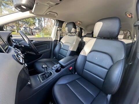 Mercedes-Benz B Class B180 BLUEEFFICIENCY SPORT 6