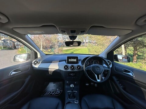 Mercedes-Benz B Class B180 BLUEEFFICIENCY SPORT 13