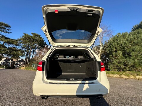 Mercedes-Benz B Class B180 BLUEEFFICIENCY SPORT 26