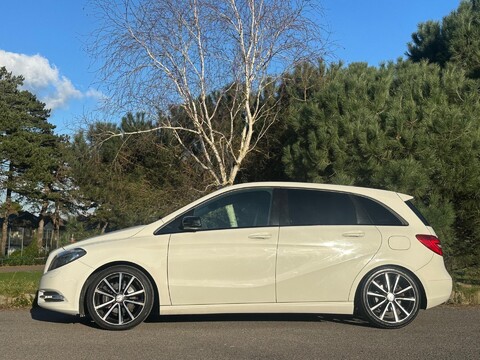 Mercedes-Benz B Class B180 BLUEEFFICIENCY SPORT 12