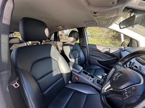 Mercedes-Benz B Class B180 BLUEEFFICIENCY SPORT 19
