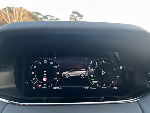 Land Rover Range Rover Evoque R-DYNAMIC SE 32