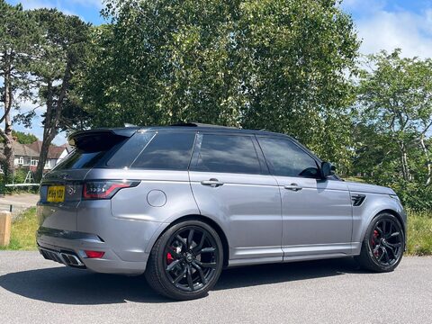 Land Rover Range Rover Sport SVR 18
