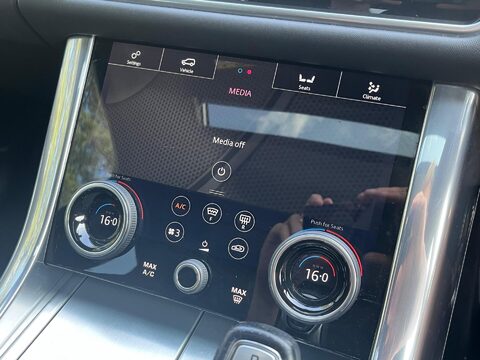 Land Rover Range Rover Sport SVR 35